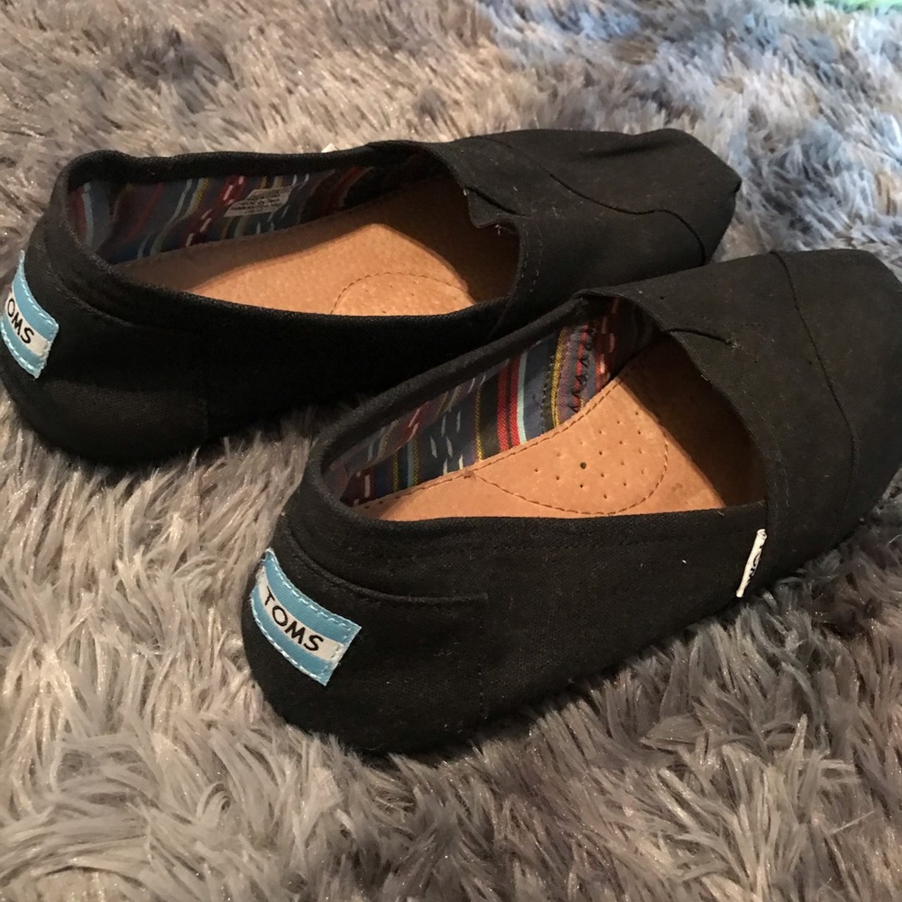 Toms New without box! - Picture 3 of 7